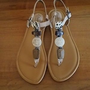 Clarks Artisan Thong Sandal